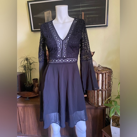 Ladies lace flare arm eyelet black gothic classic cocktail flowing boho dress - Picture 2 of 7